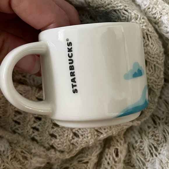 • Mini Starbucks Cali Mug • - Picture 4 of 8